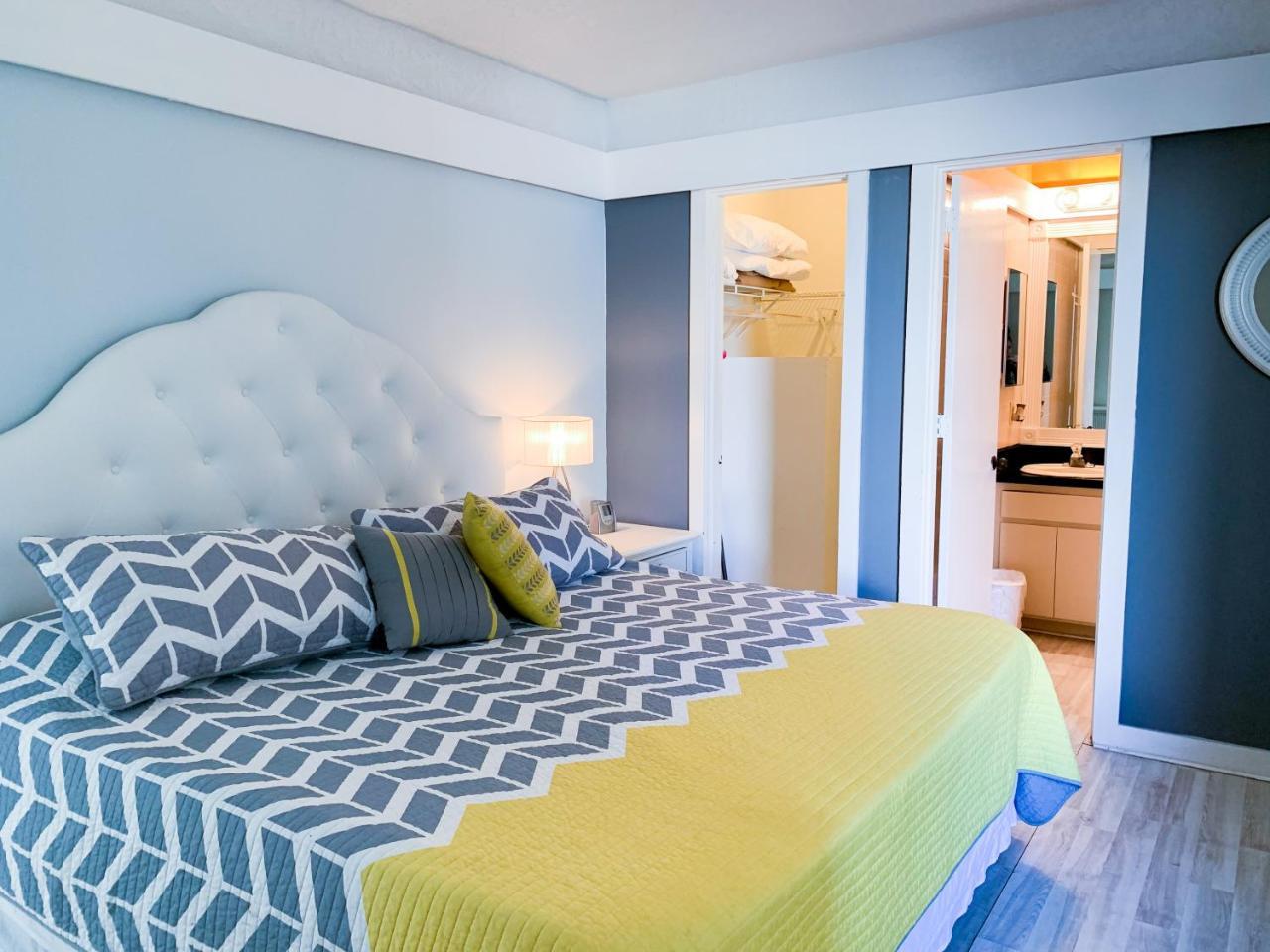 Coral Tides Resort ปอมปาโนบีช ภายนอก รูปภาพ