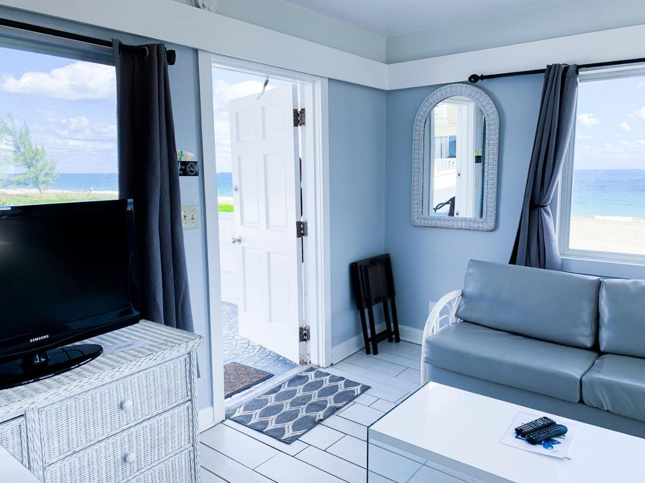 Coral Tides Resort ปอมปาโนบีช ภายนอก รูปภาพ